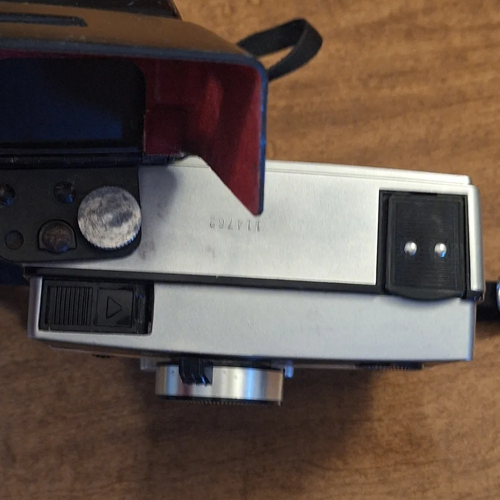 Kodak Instamatic 804 Vintage Film Camera With Hard Shell Case 1965-1970 Untested